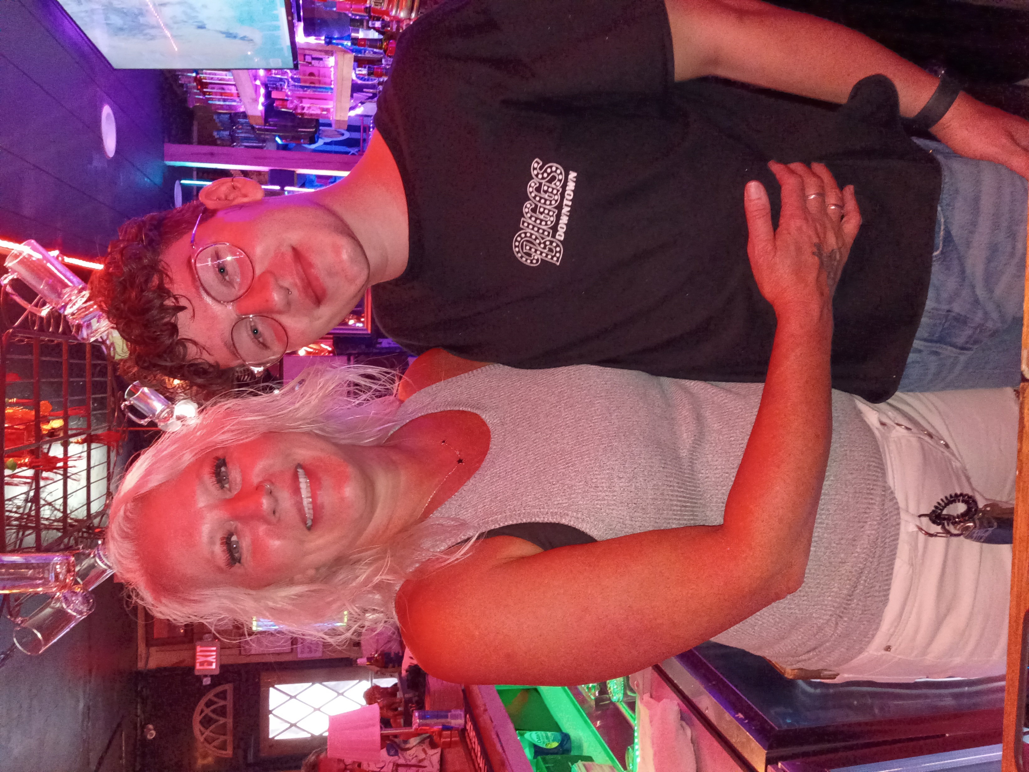 Moonshine Sports Lounge Bar & Atmosphere